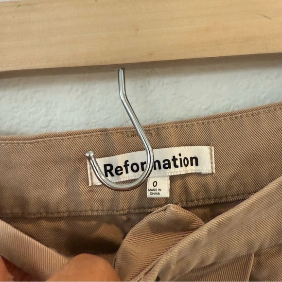 Reformation- 100% Tencel Lyocell Mason Pants - Size 0 - Picture 5 of 9